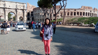 Colosseum2 1 400x320 ไม้เท้าเดินทาง รถเข็นเดินทาง เที่ยวอิตาลี่