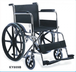 wheelchair KY809B 250x430 ข้อแตกต่างระหว่าง รถเข็นคนไข้ไฟฟ้า และ รถเข็นคนไข้บังคับมือ